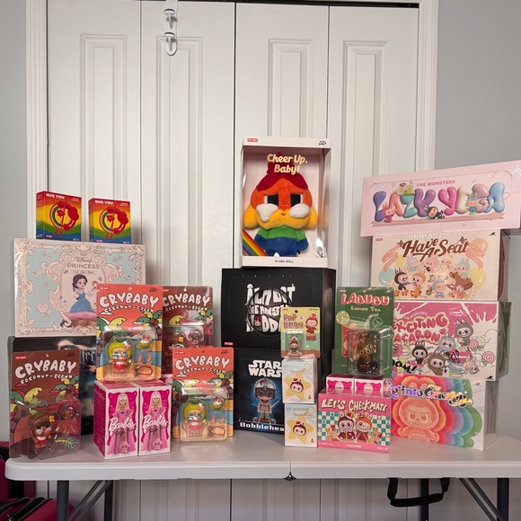 POP MART Accessories - Labubu and pop mart friends, pendants, figurines, plushies 11/30 at 12:30pm EST